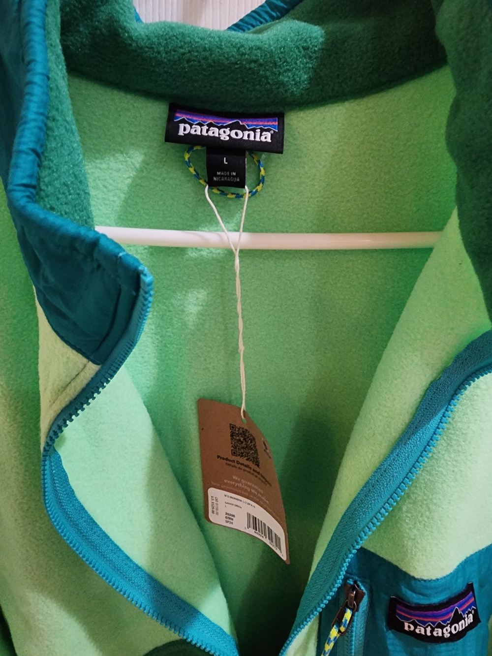 Patagonia Mens Gather Green Microdini Fleece Pullover with Teal Pocket - Picture 5 of 6